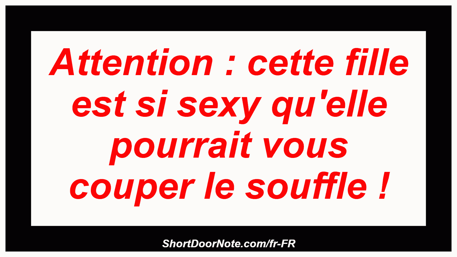 Attention : cette fille est si sexy qu'elle pourrait vous couper le souffle !
